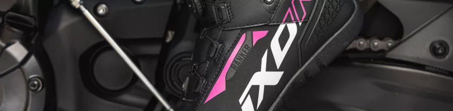 Touren-Motorradstiefel für Damen: die ultimative Ausrüstung für Biker