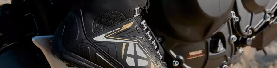 Bottes Racing Moto Femme – Sécurité & Performance 