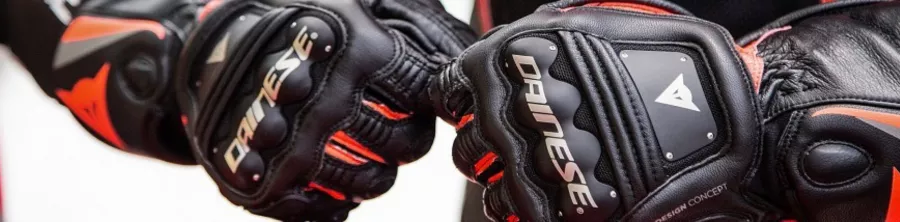 Gants moto cuir et racing : sécurité et performance!