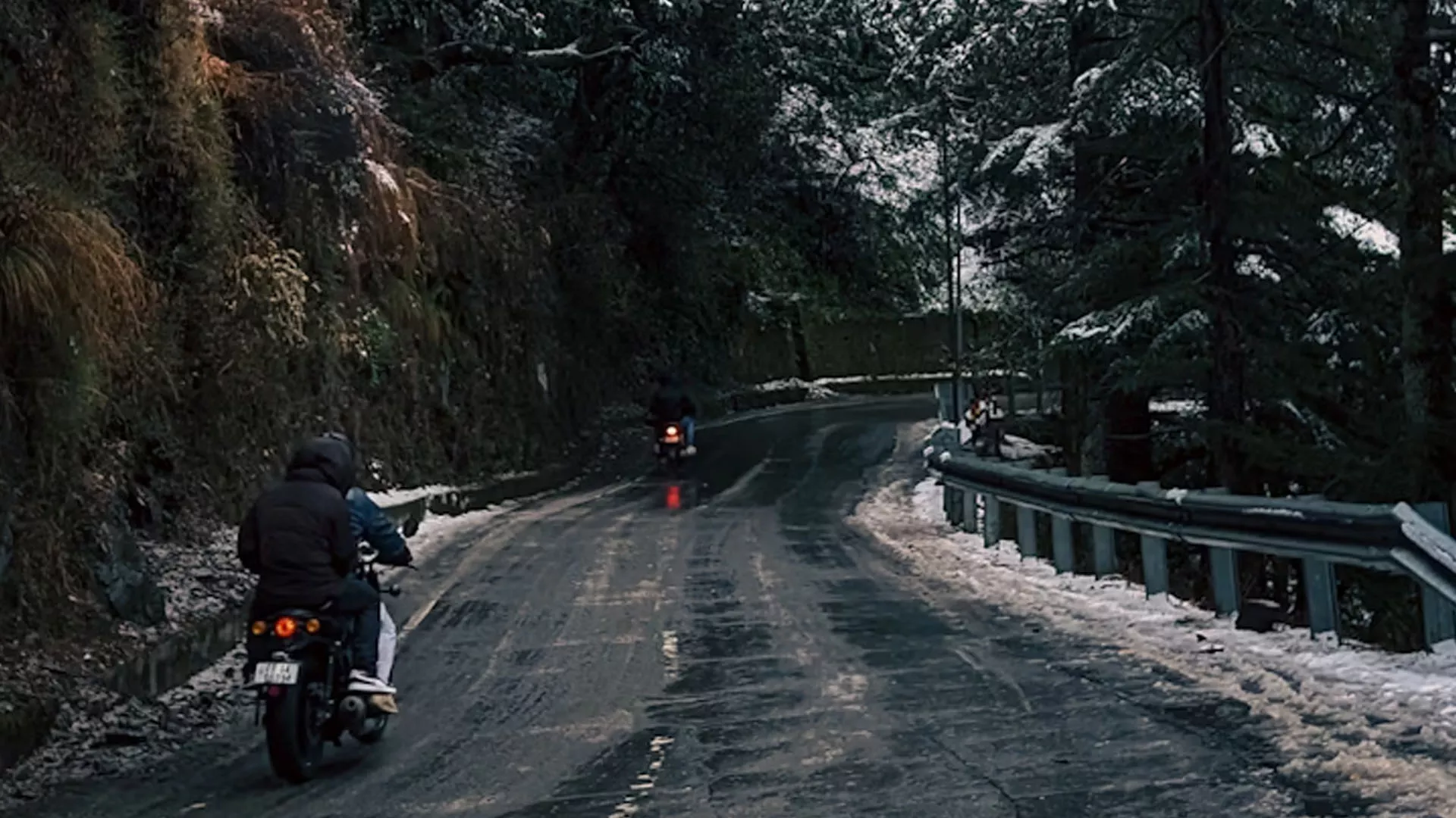 Vestes moto hiver : trouvez la combinaison parfaite de chaleur et de protection